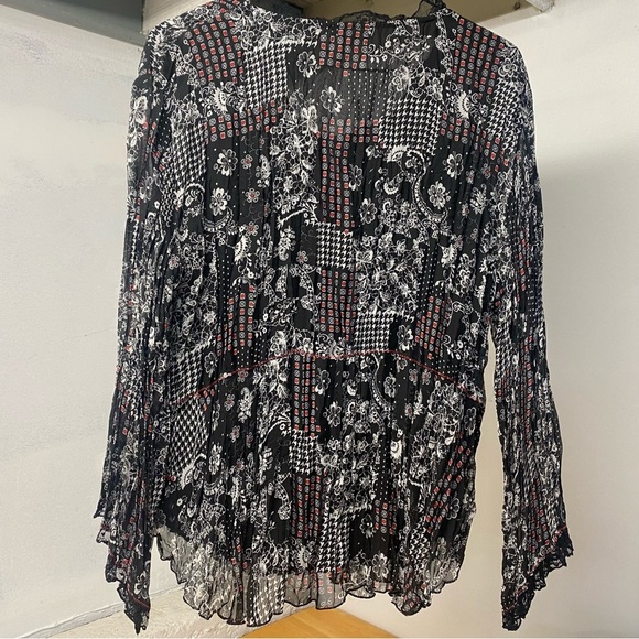 Women’s Coldwater Creek black , white, chiffon shell blouse,size M - Picture 2 of 10